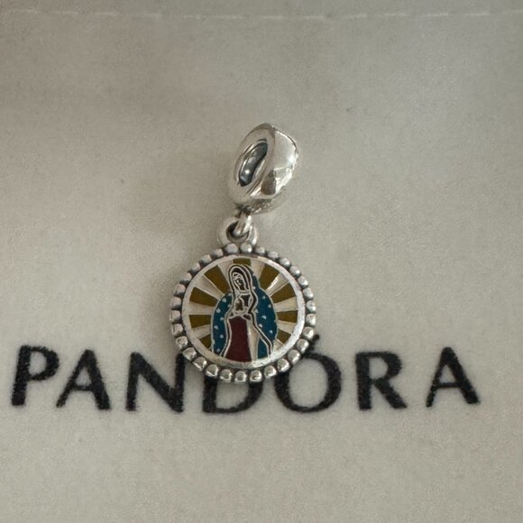 Pandora Virgin Guadalupe Full Body Golden Background Charm Pendant - Picture 1 of 4